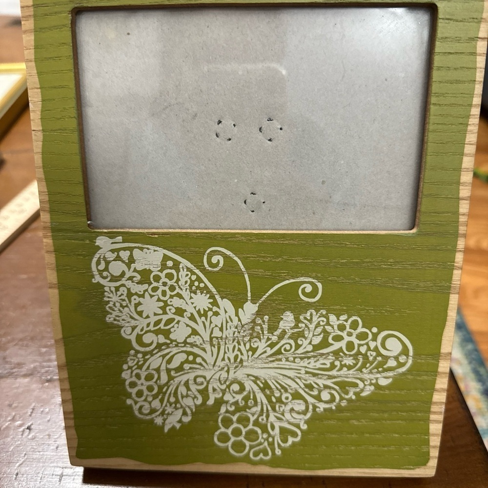 Green Butterfly Wooden Photo Frame by New View Gifts 4x6 photo